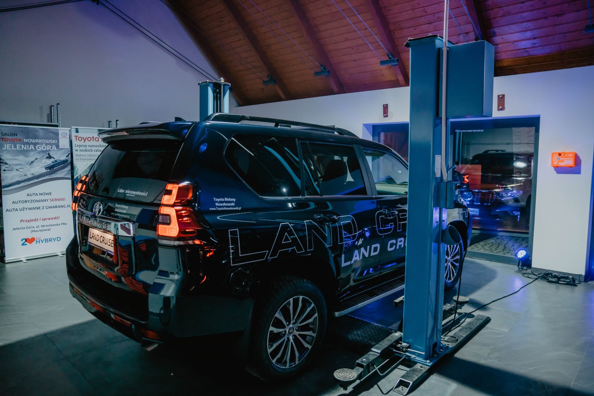 dni-otwarte-w-salonie-toyota-nowakowski-w-maciejowej-fina-wyprzedazy-2017-foto-73819