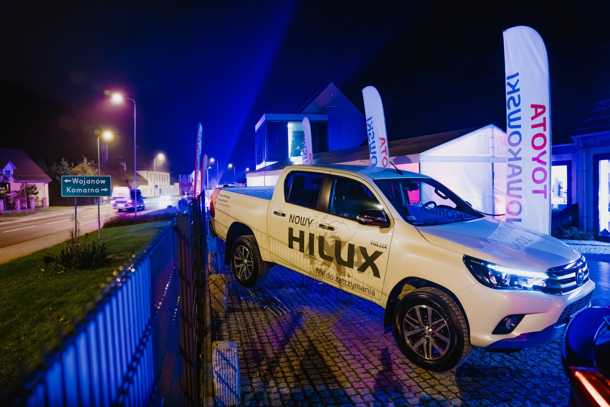 dni-otwarte-w-salonie-toyota-nowakowski-w-maciejowej-fina-wyprzedazy-2017-foto-73819