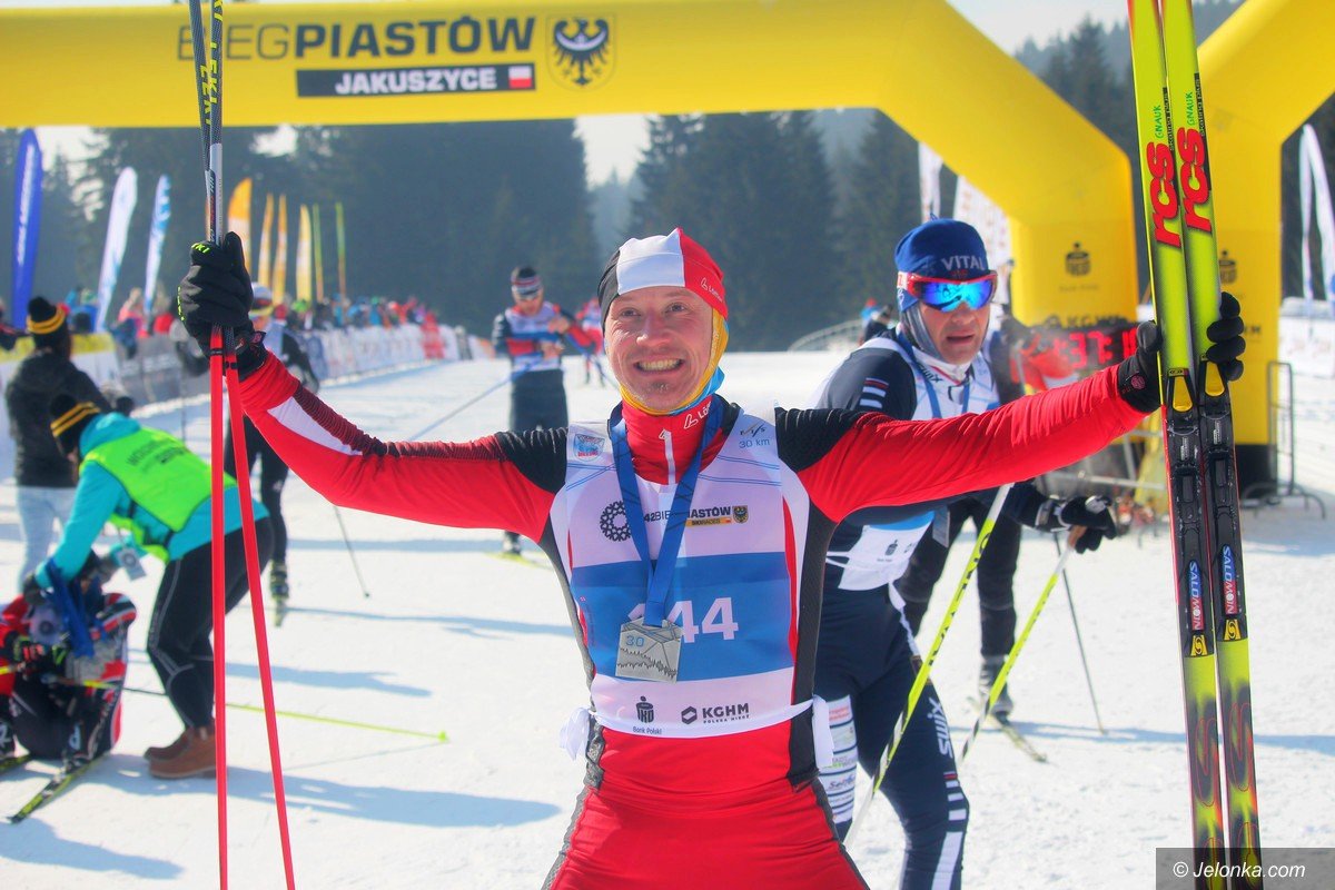 fotorelacja-z-piatkowego-biegu-piastow-foto-73828