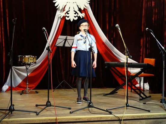 patriotyczne-nuty-w-modziezowym-domu-kultury-foto-73831