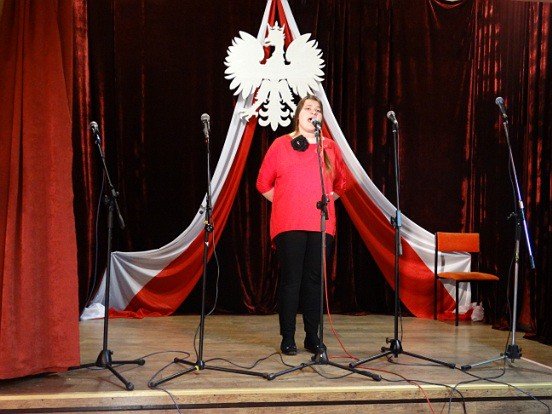 patriotyczne-nuty-w-modziezowym-domu-kultury-foto-73831