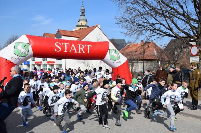tumnie-pobiegli-tropem-wilczym-foto-73854