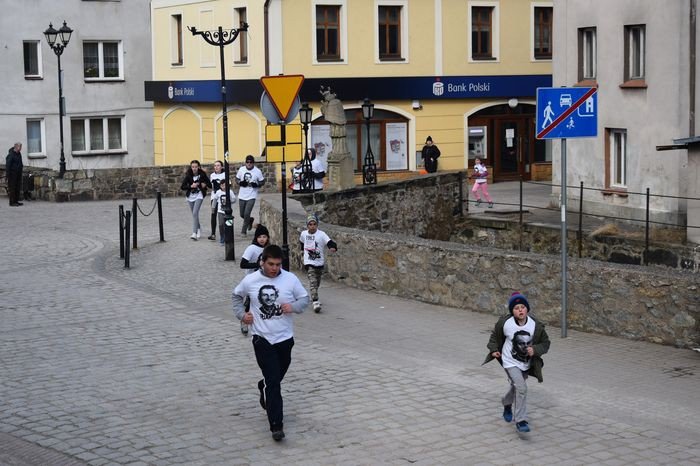 tumnie-pobiegli-tropem-wilczym-foto-73854