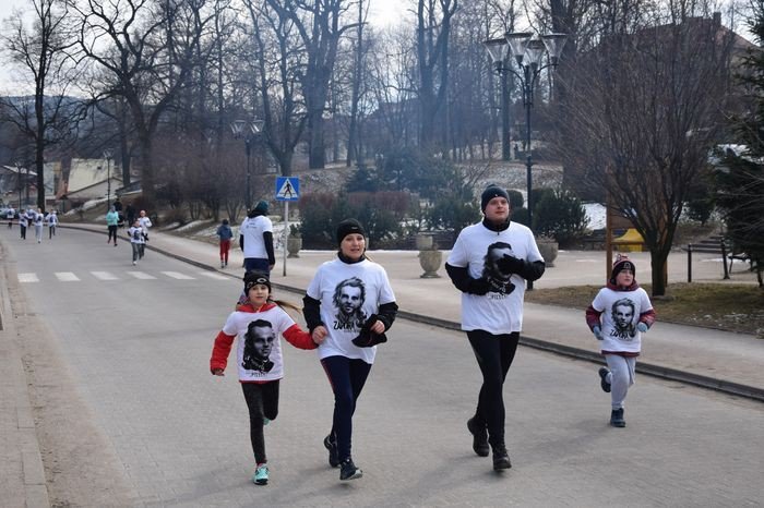 tumnie-pobiegli-tropem-wilczym-foto-73854