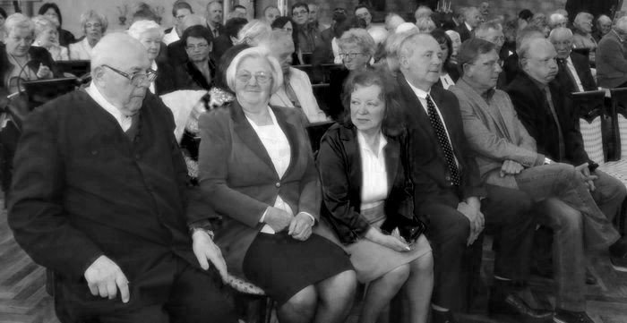 mieszkancy-piechowic-pozegnaja-byego-proboszcza-73895