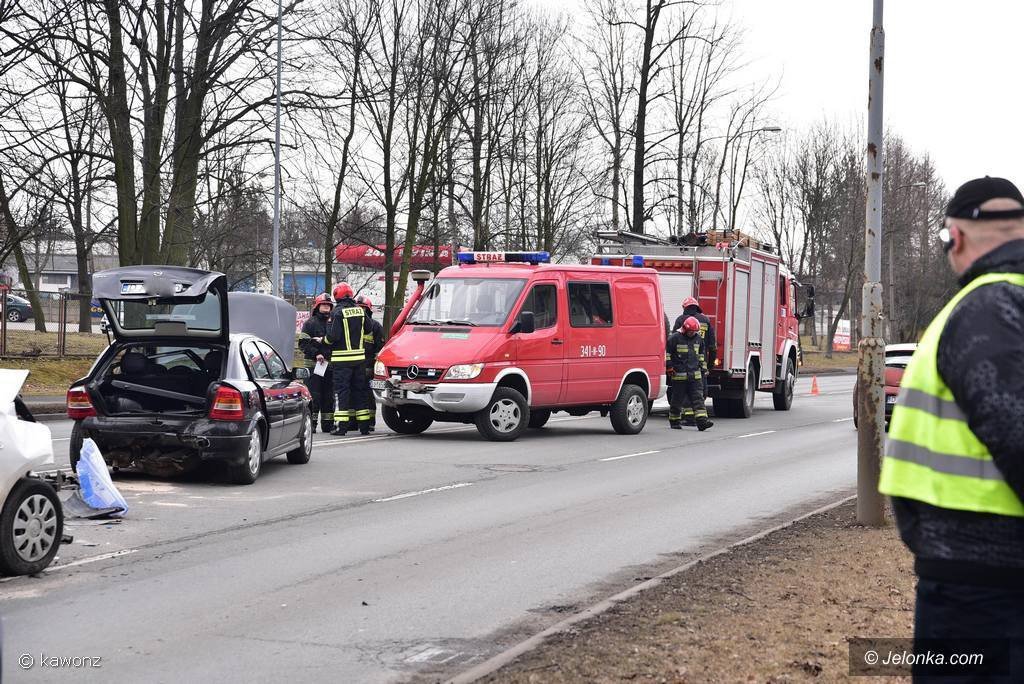 zderzenie-w-poblizu-zajezdni-mzk-foto-73924