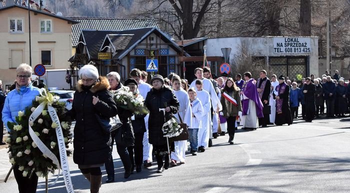 ostatnia-droga-byego-proboszcza-piechowic-foto-73962