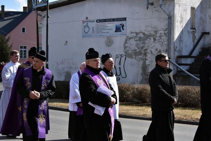 ostatnia-droga-byego-proboszcza-piechowic-foto-73962