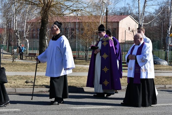 ostatnia-droga-byego-proboszcza-piechowic-foto-73962