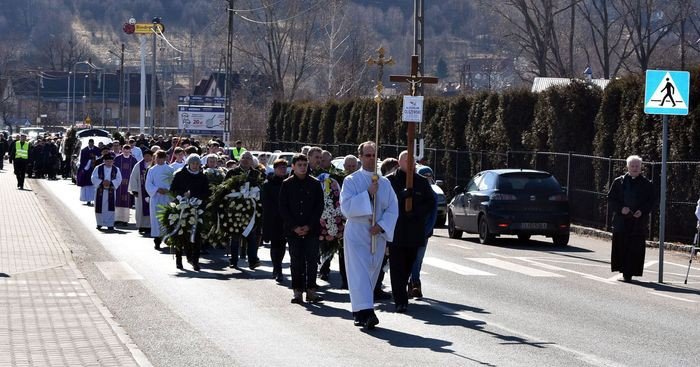 ostatnia-droga-byego-proboszcza-piechowic-foto-73962