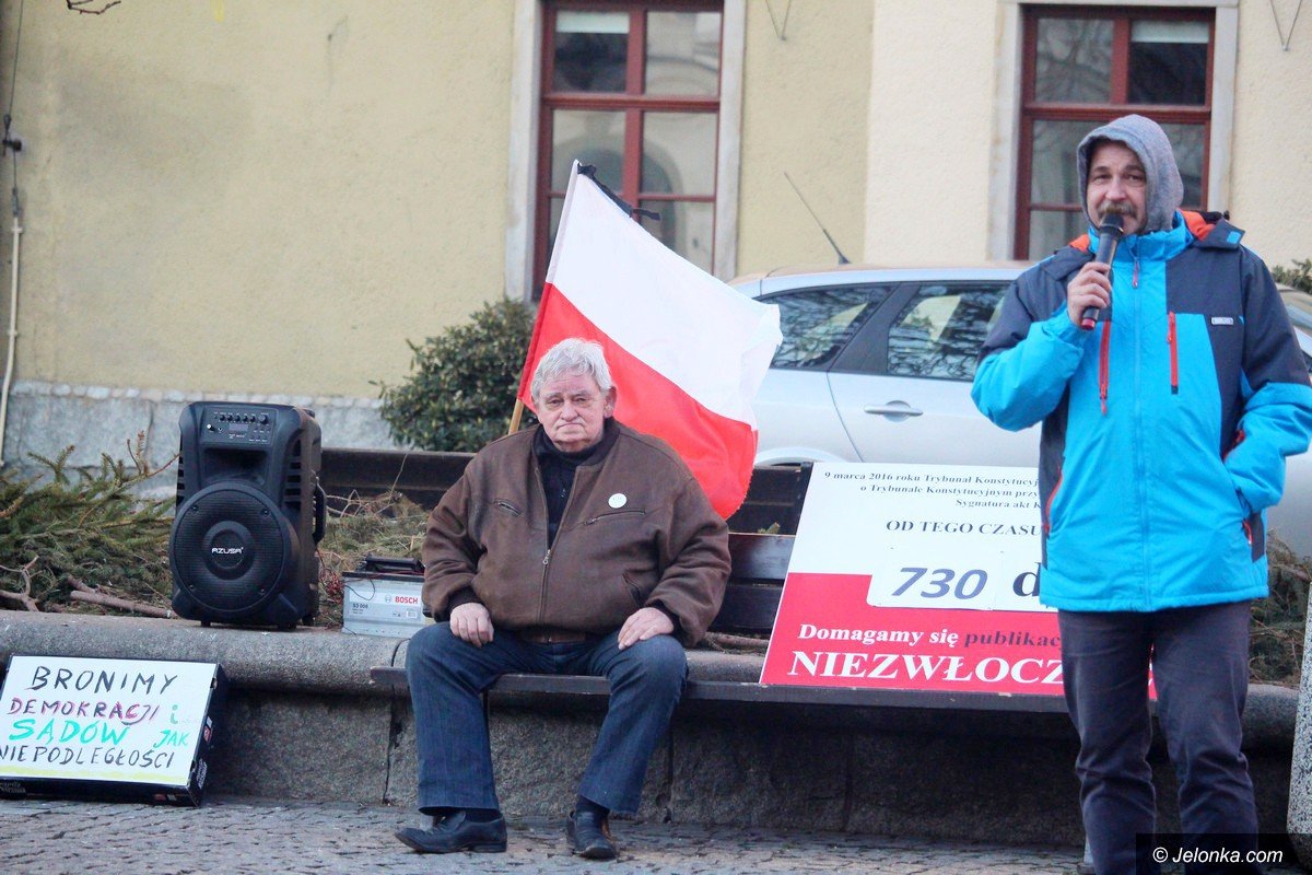 kod-przypomina-o-wyroku-trybunau-konstytucyjnego-foto-73967