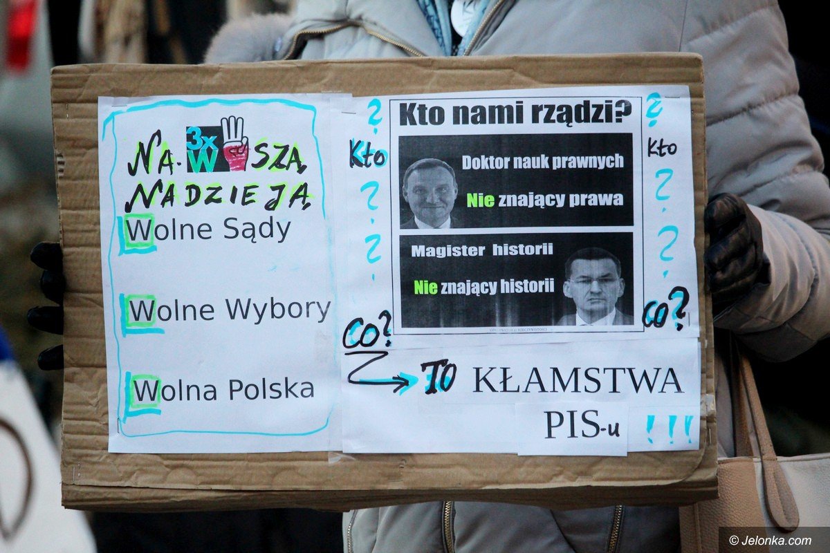 kod-przypomina-o-wyroku-trybunau-konstytucyjnego-foto-73967