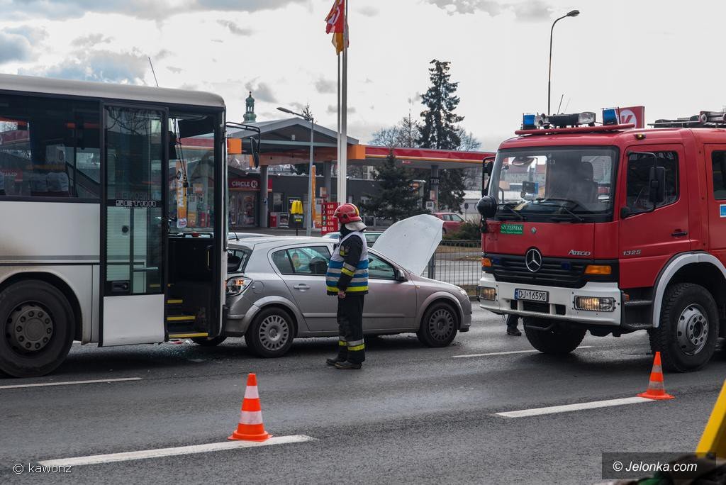 karambol-obok-tesco-z-udziaem-autobusu-foto-73972