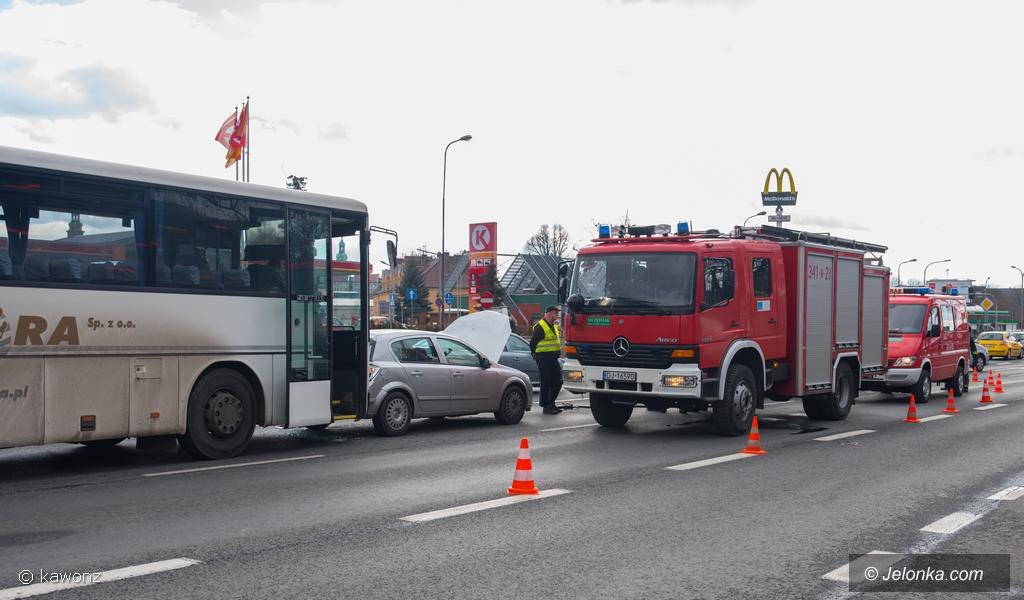 karambol-obok-tesco-z-udziaem-autobusu-foto-73972