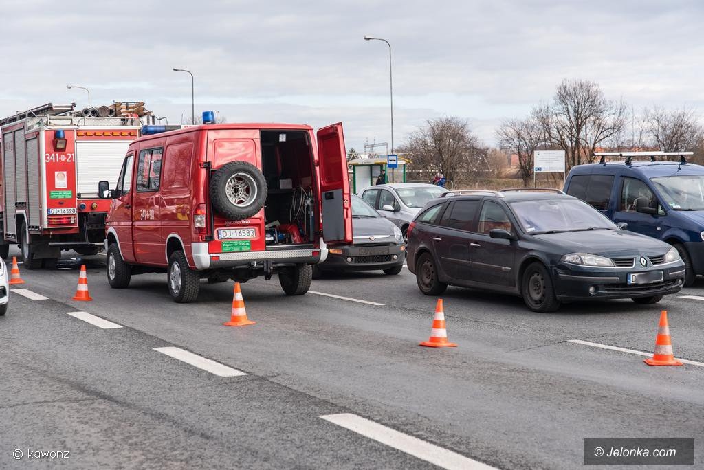 karambol-obok-tesco-z-udziaem-autobusu-foto-73972