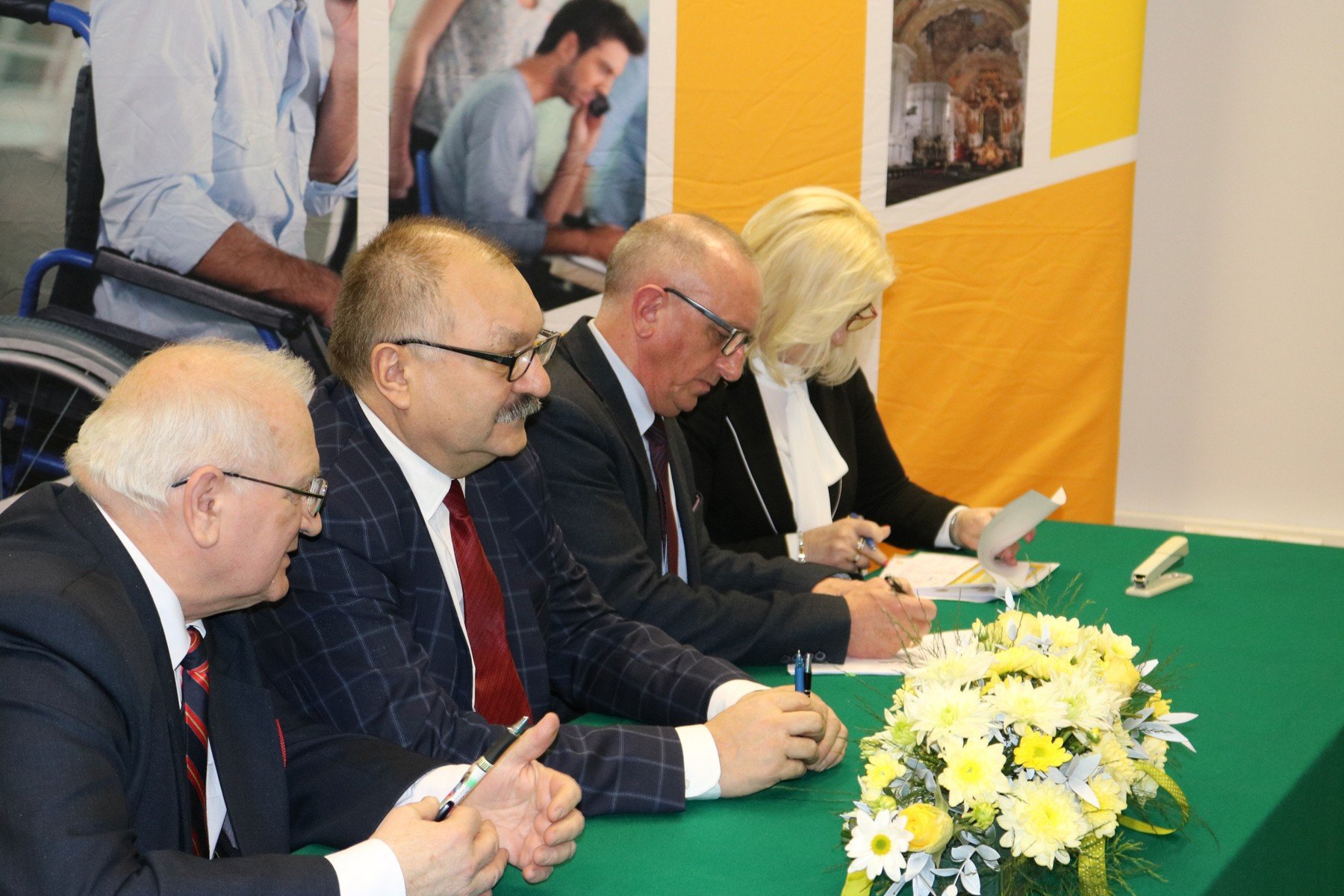 czas-na-zawodowcow-w-jeleniej-gorze-foto-73979
