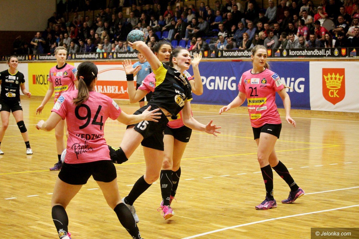 trenerzy-i-mvp-po-meczu-w-kielcach-foto-74003