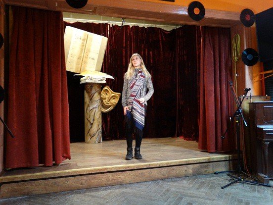 spiewali-i-recytowali-poezje-w-mdk-foto-74061