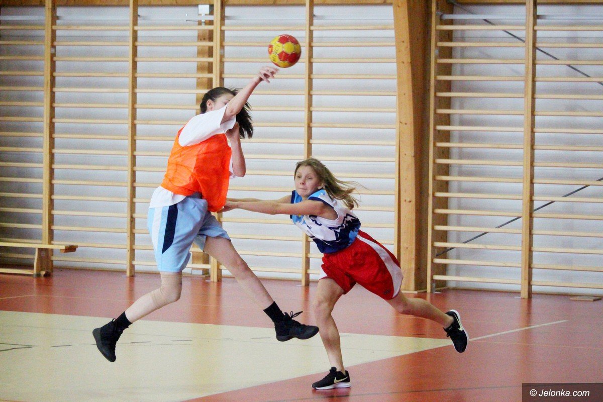 komplet-finalistek-o-mistrzostwo-jeleniej-gory-foto-74068