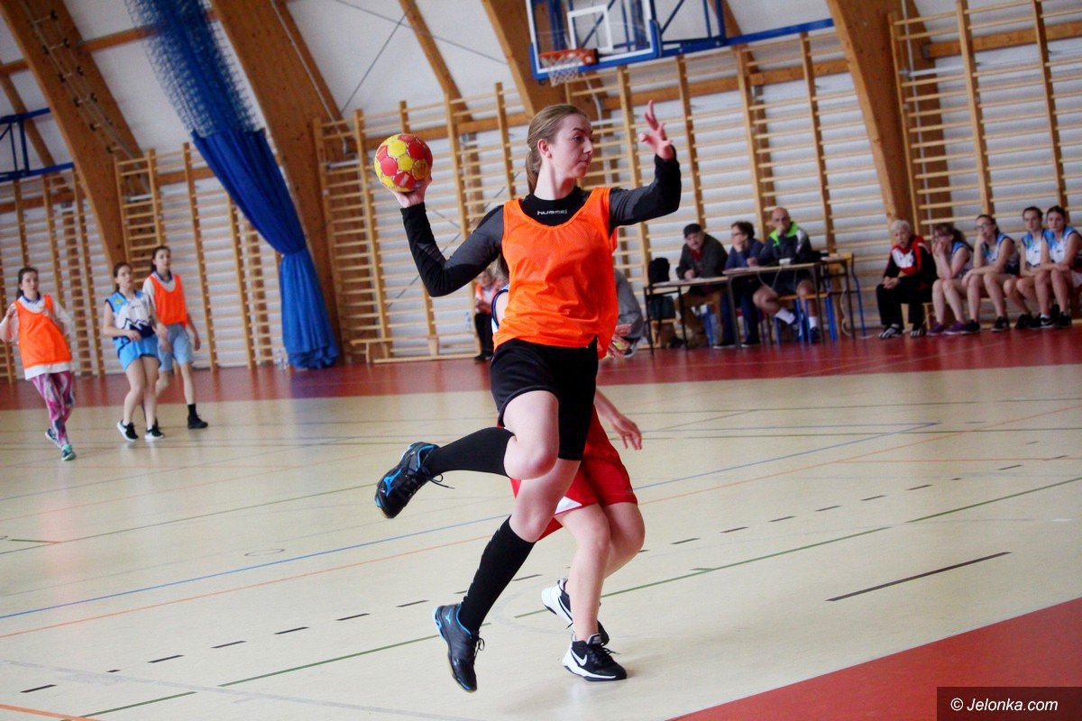 komplet-finalistek-o-mistrzostwo-jeleniej-gory-foto-74068