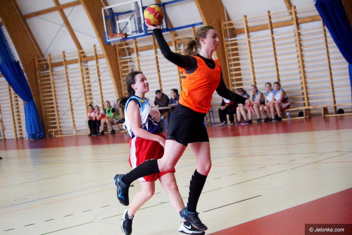 komplet-finalistek-o-mistrzostwo-jeleniej-gory-foto-74068
