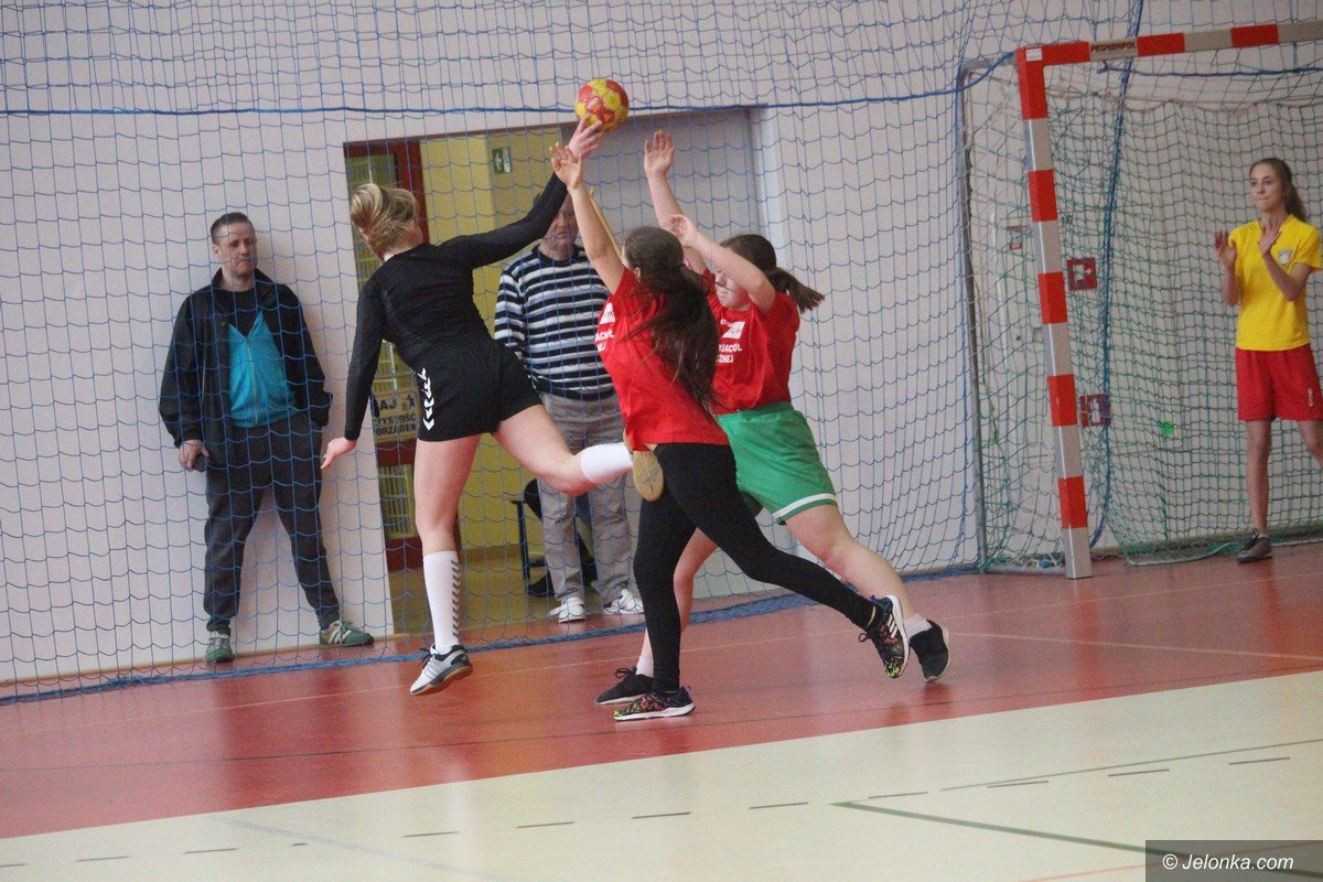komplet-finalistek-o-mistrzostwo-jeleniej-gory-foto-74068