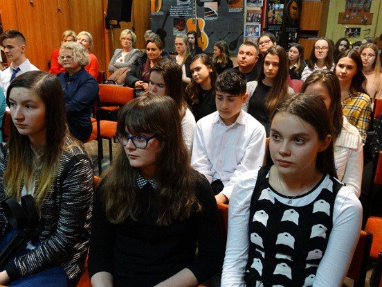 poezja-nie-tylko-spiewana-w-mdk-foto-74114