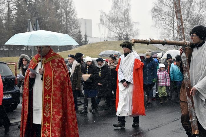 sniezna-droga-krzyzowa-foto-74115