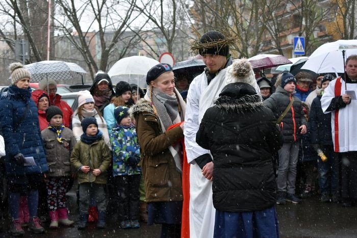 sniezna-droga-krzyzowa-foto-74115