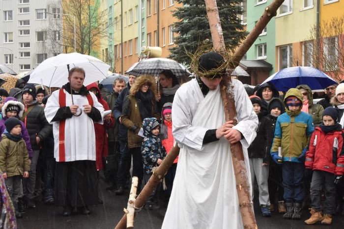 sniezna-droga-krzyzowa-foto-74115