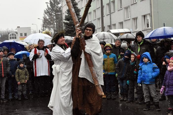 sniezna-droga-krzyzowa-foto-74115