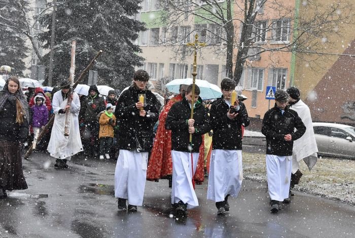 sniezna-droga-krzyzowa-foto-74115