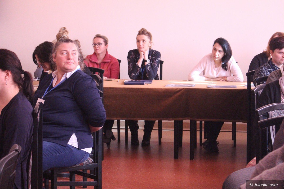 bezpieczni-w-suzbie-i-w-pracy-po-szkoleniu-w-mops-foto-74188