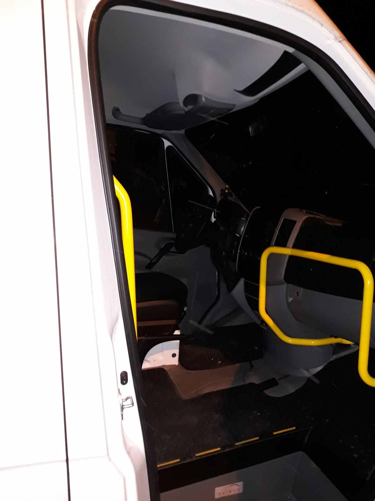 straznicy-graniczni-odzyskali-skradzione-auto-foto-74209