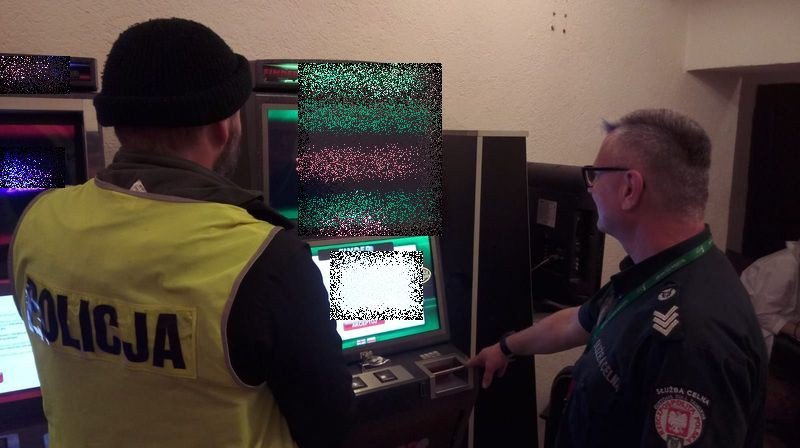 policjanci-zarekwirowali-kolejne-automaty-foto-74218