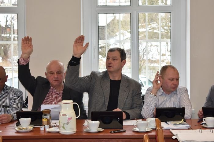 kurator-nadal-za-dwiema-szkoami-w-piechowicachfoto-74233