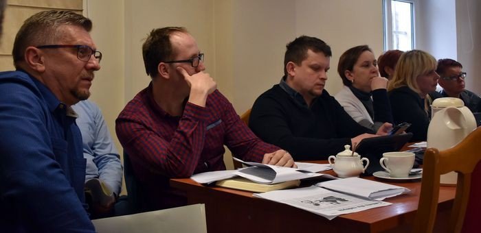 kurator-nadal-za-dwiema-szkoami-w-piechowicachfoto-74233
