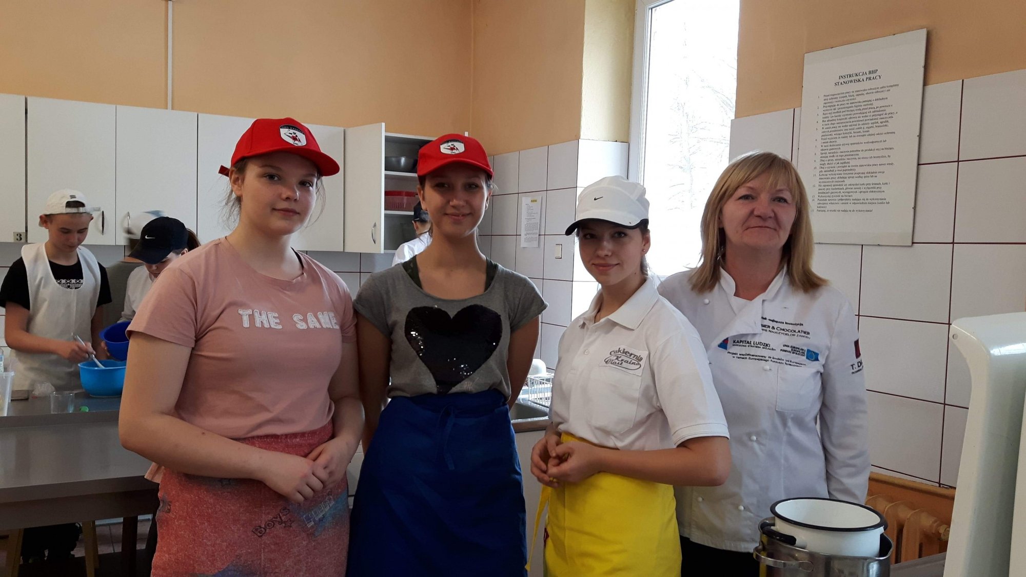 uczniowie-z-15-byli-w-goscinie-w-zspuibs-i-gotowali-foto-74258