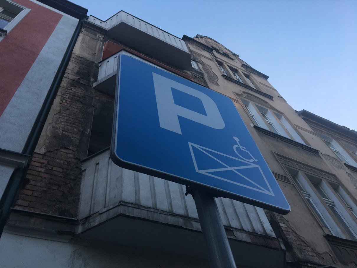 proceder-na-jeleniogorskich-parkingach-foto-74313