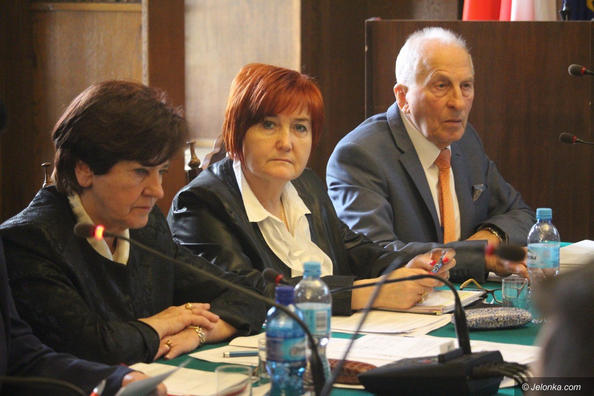 radni-zdecydowali-beda-podwyzki-pac-foto-74326