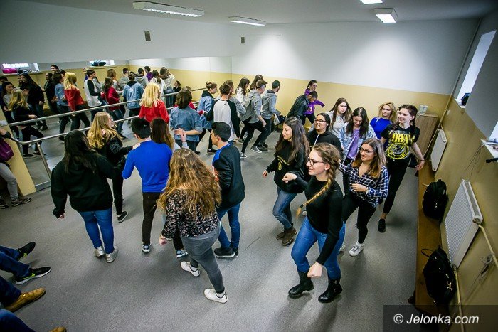 interact-w-suzbie-pokojuspotkanie-modych-foto-74354