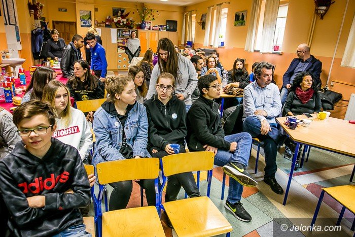 interact-w-suzbie-pokojuspotkanie-modych-foto-74354