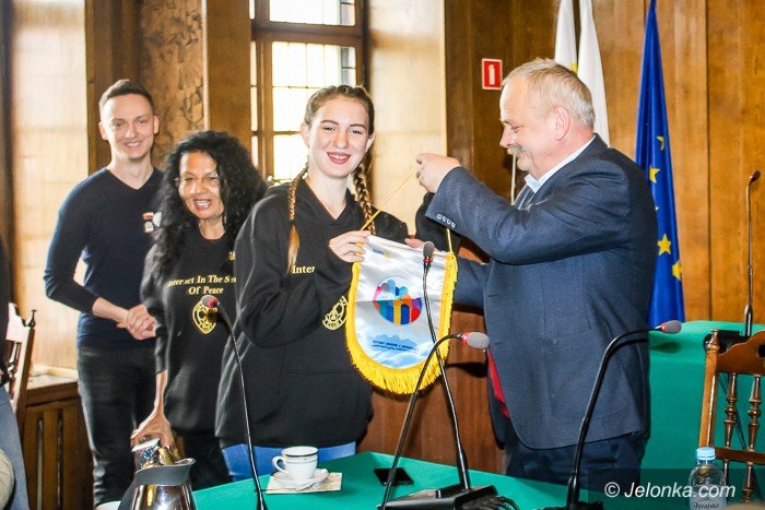 interact-w-suzbie-pokojuspotkanie-modych-foto-74354