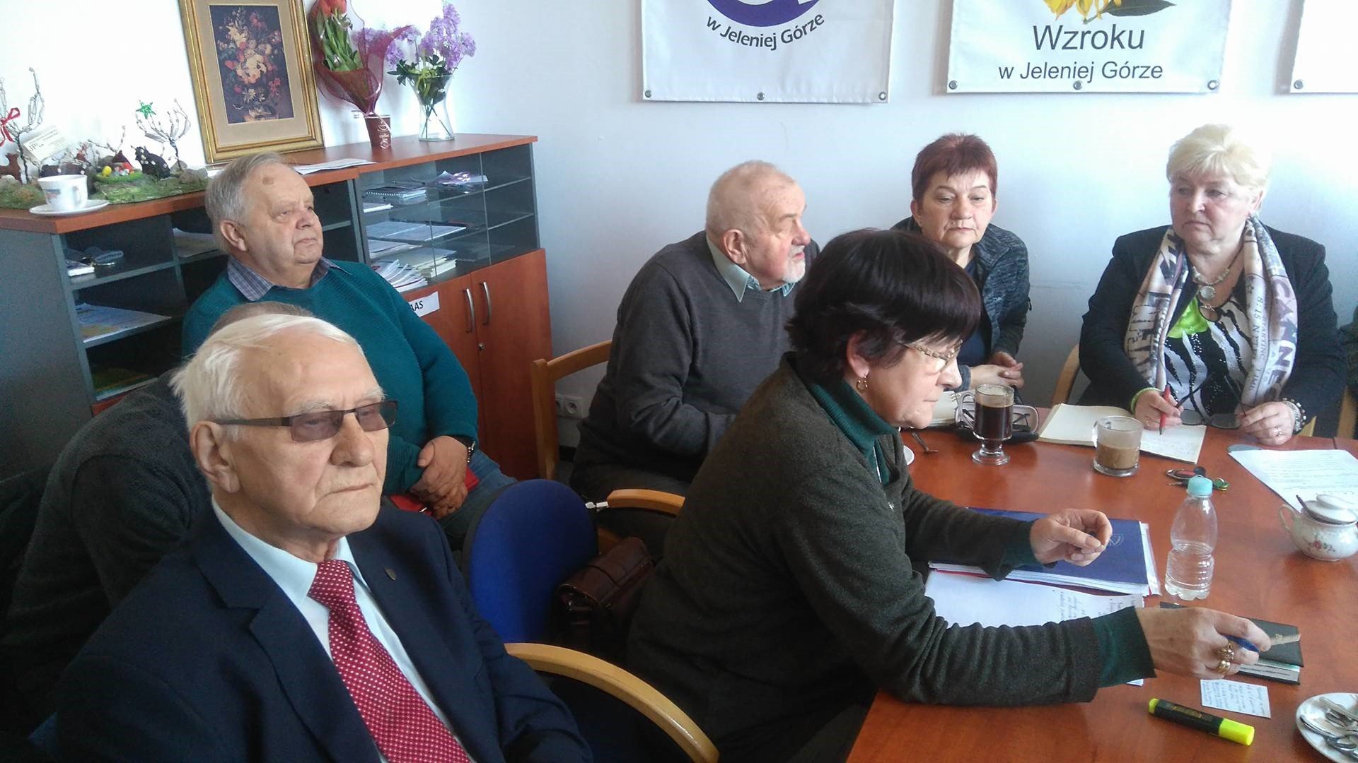 o-seniorach-w-kotlinie-jeleniogorskiej-w-kson-foto-74366