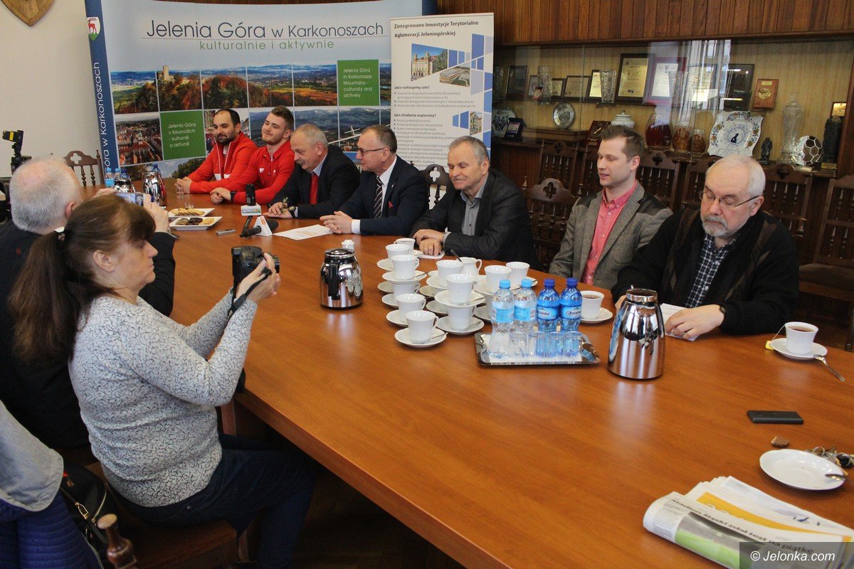 nasi-olimpijczycy-goscili-w-ratuszu-foto-74419