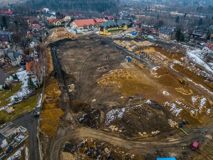 budowa-stadionu-pod-sniezka-bez-poslizgu-74455