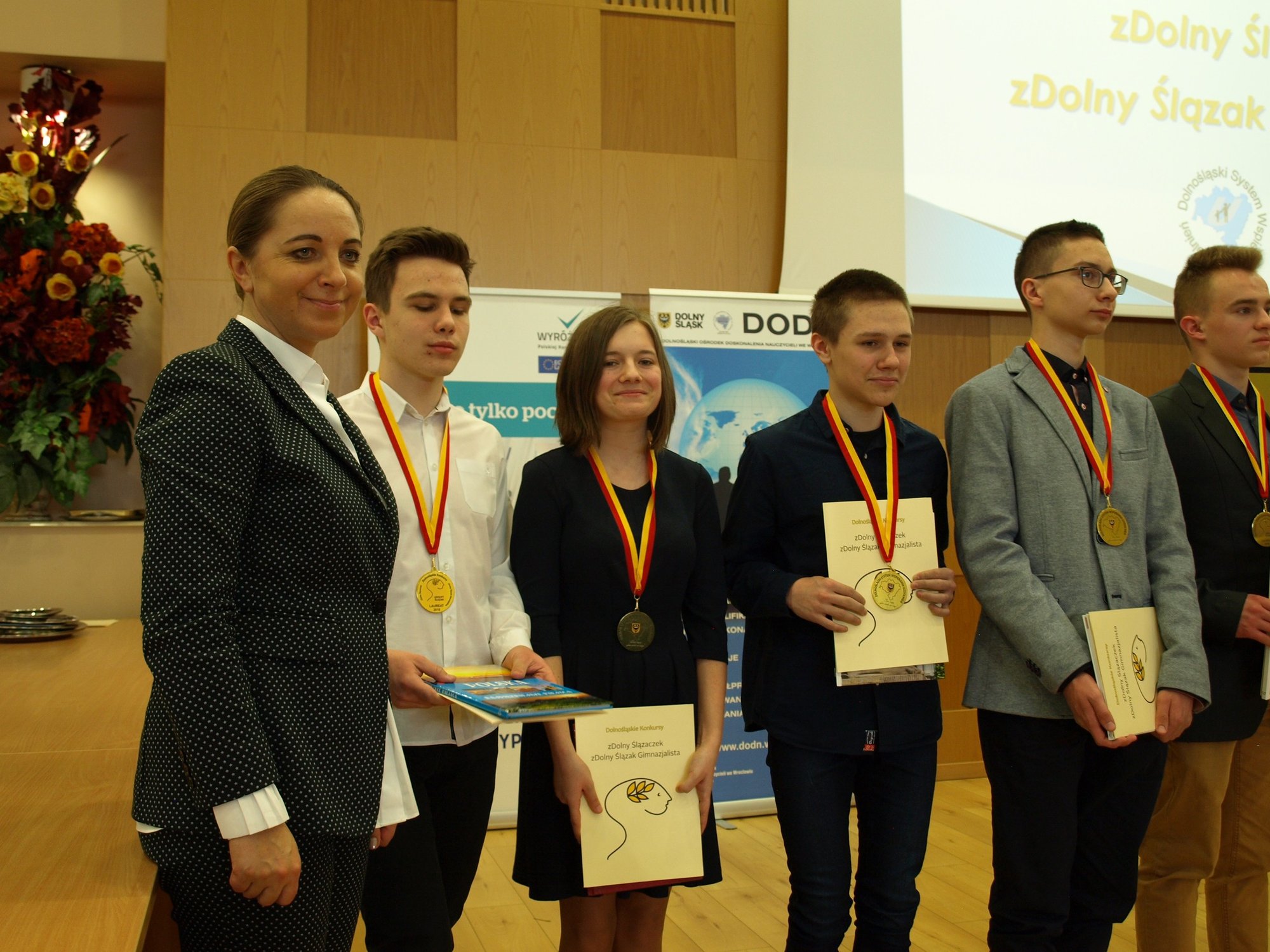 gimnazjalistki-z-zeroma-w-gronie-najlepszych-na-dolnym-slasku-foto-74511