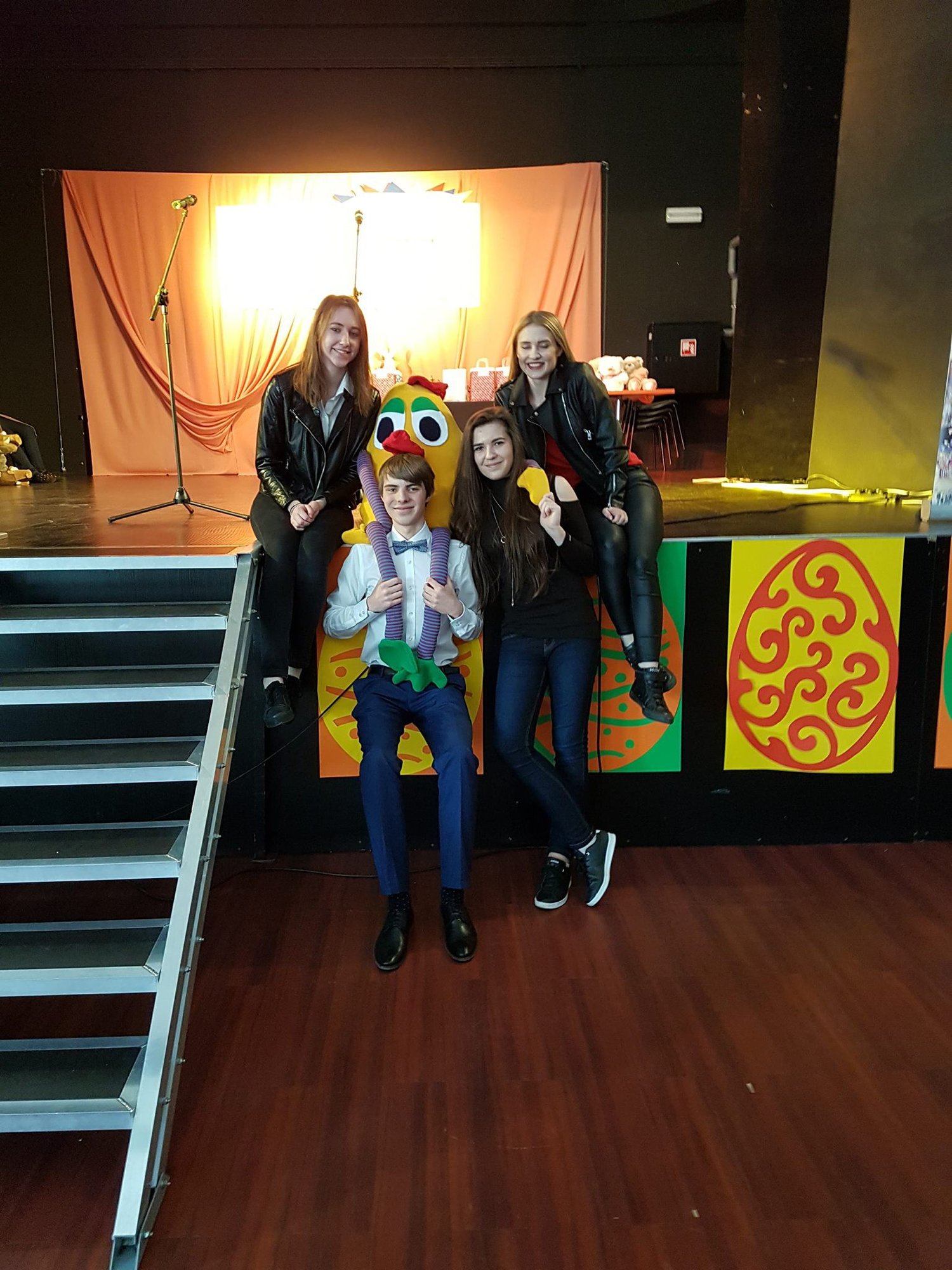 modzi-z-mdk-przebojowo-spiewali-w-swidnicy-foto-74541