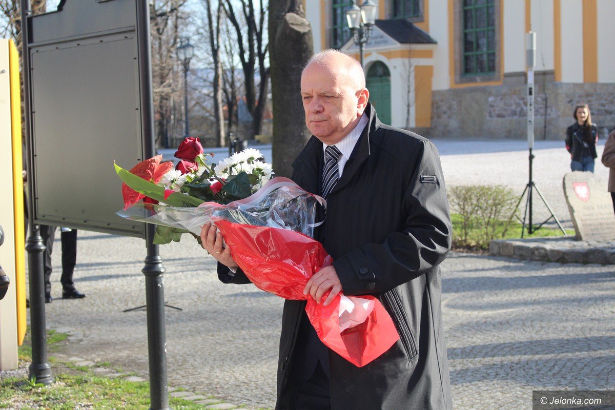 o-841-uczcili-pamiec-ofiar-katastrofy-smolenskiej-foto-74549