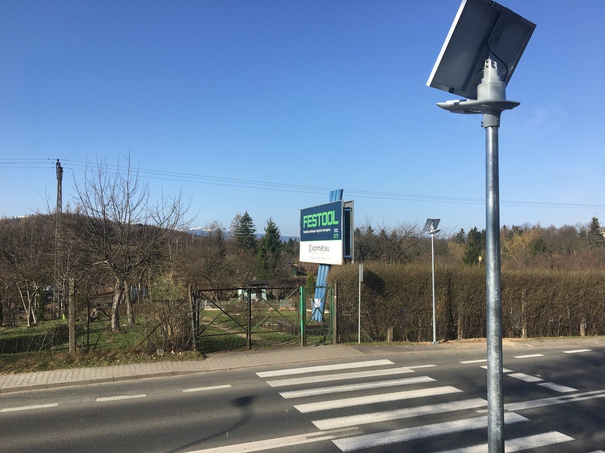 nowe-latarnie-solarne-w-jeleniej-gorze-foto-74561